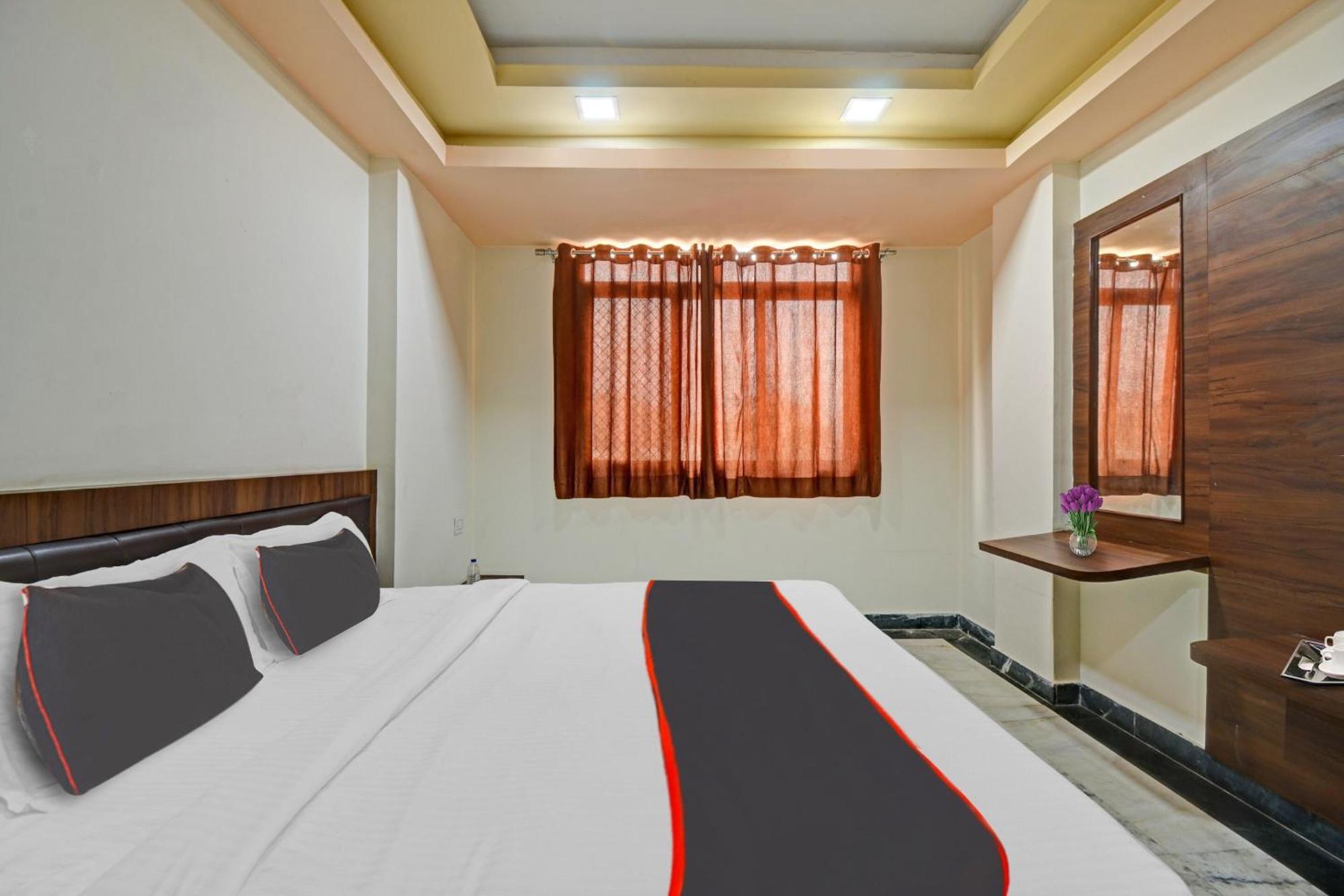 Collection O The Sunrise Hotel Udaipur Luaran gambar