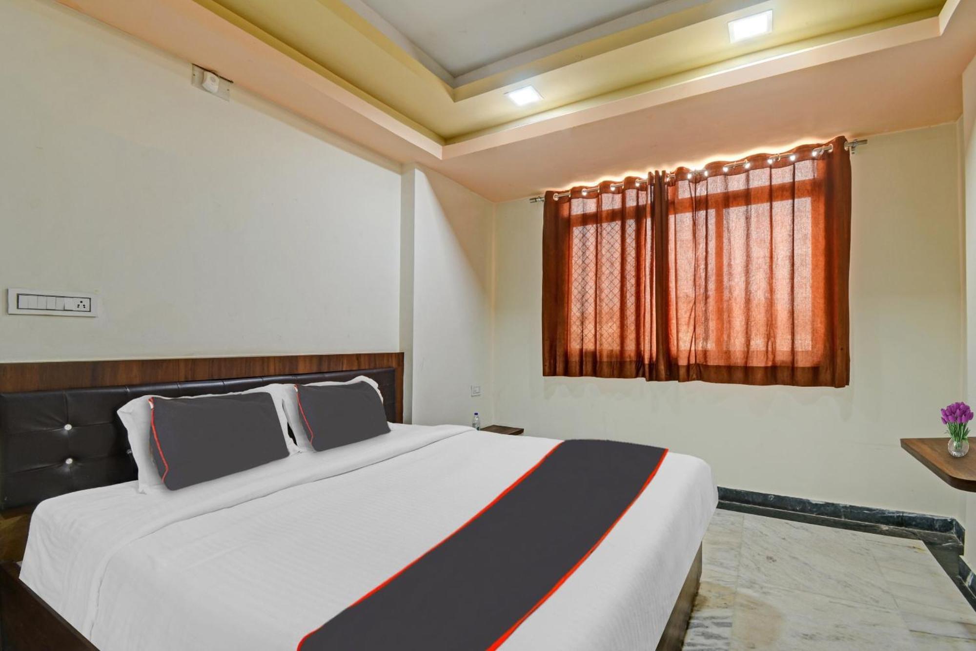 Collection O The Sunrise Hotel Udaipur Luaran gambar
