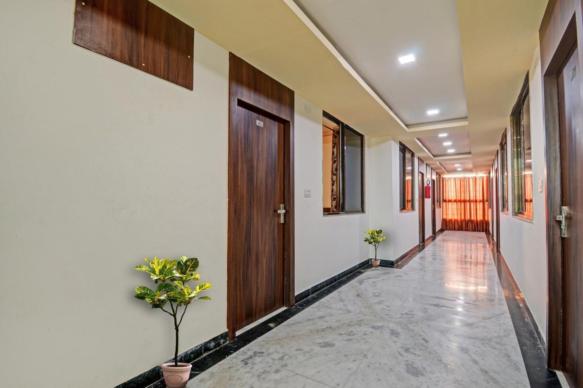 Collection O The Sunrise Hotel Udaipur Luaran gambar